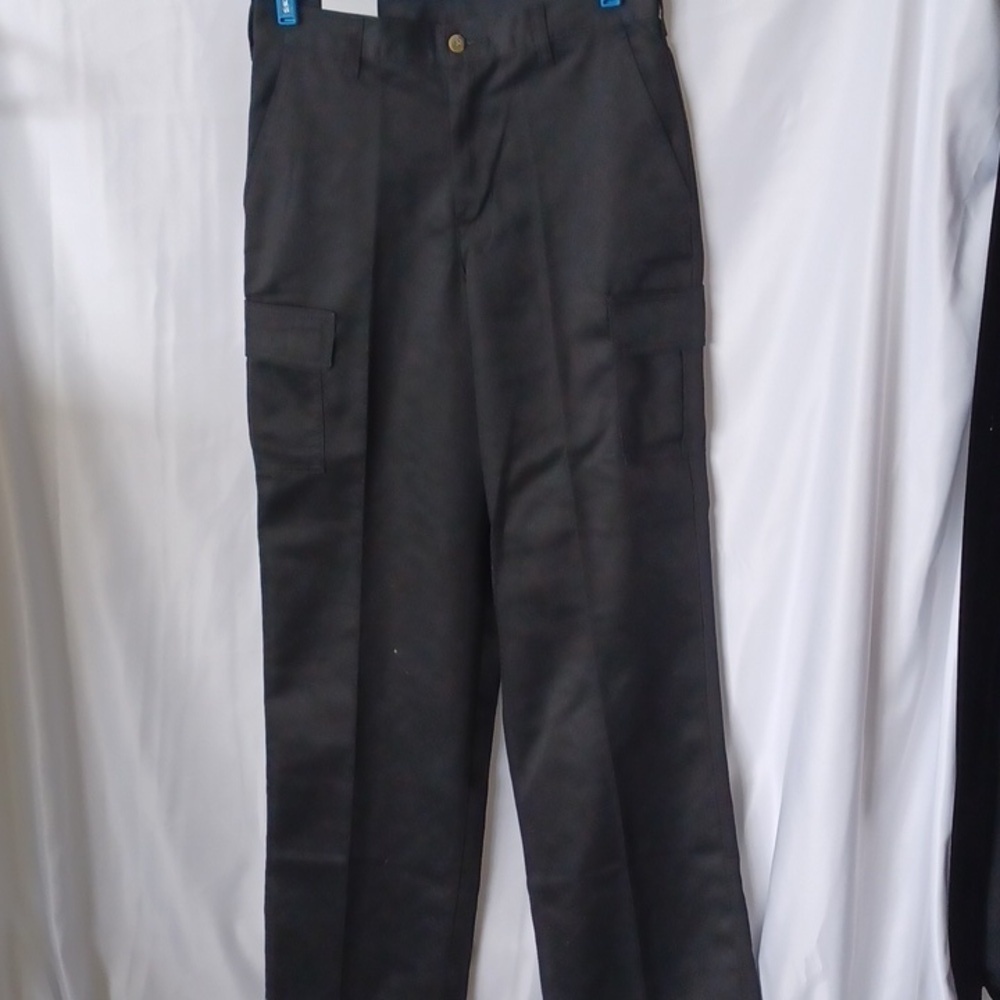 School Apparel Black Cargo Pants. Relaxed fit, sz 10 missy